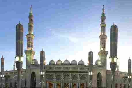 London, Travel, September Umrah Packages: Peaceful Travel And Spiritual Focus