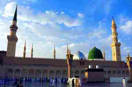 London, Travel, Discover Summer Umrah Packages: Spiritual Journey And Comfortable Travel