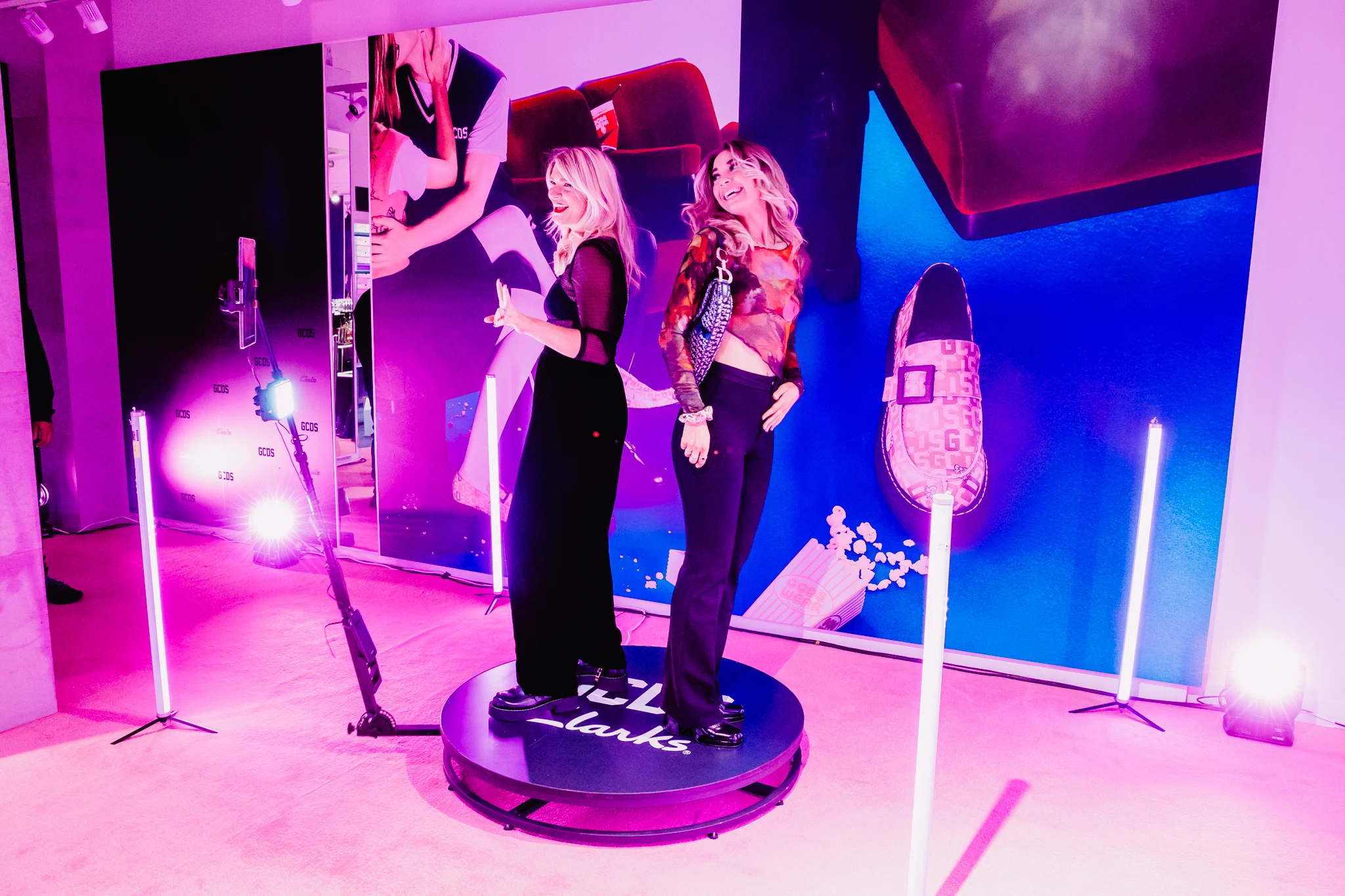 London, Photography, Wondering About 360 Photo Booth Hire London Price? Megabooth Has The Answer