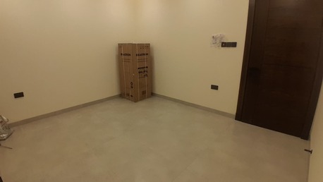 Gudaibiya, Apartments/Houses, BHD 180/month,  Gudaibiya:Close To Awal Nesto.Studio Semi-Furnished Flat On Rent.180bd With Unlimited Ewa.