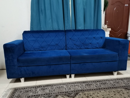 Al Jubail Al Balad, Furniture, SAR 900,  Selling A Spacious 9-seater L-shaped Sofa In Excellent Condition.