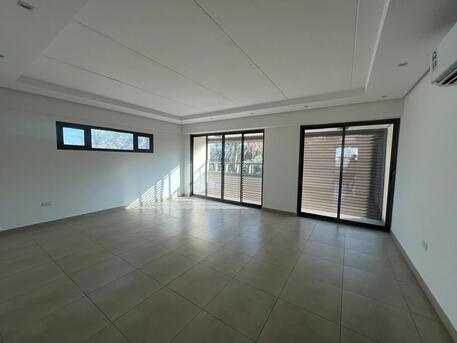 Salmaniya, Villas, BHD 700,  GREENISH 4 BEDROOM VILLA FOR RENT IN SALMANIYA | GARDEN | BALCONY | MAID&rsquo;S ROOM