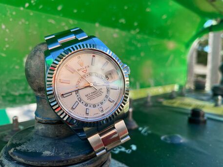 New York, Items Wanted, Sell Your Rolex In Boca: Instant Payouts At Raymond Lee Jewelers