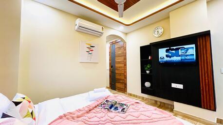 Gurugram, Apartments/Houses, INR 4500/day,  Furnished,  1 BR,  600 Sq. Feet,  1 BHK Apartment Beautiful Self-catered Service Apartments Near Medanta Medicity Hospital