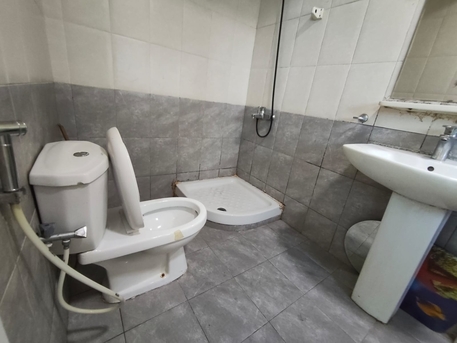 Gudaibiya, Apartments/Houses, BHD 180/year,  1 BR,  Gudaibiya:- 1Bhk Flat On Rent With Unlimited Ewa..