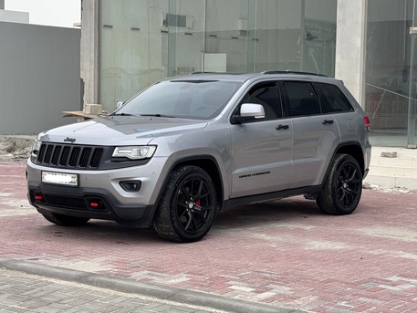 Manama, Vehicles, Cars & Trucks , BHD 4700,  Jeep Grand Cherokee LTD,  2015,  Automatic,  145950 KM,    (Silver)