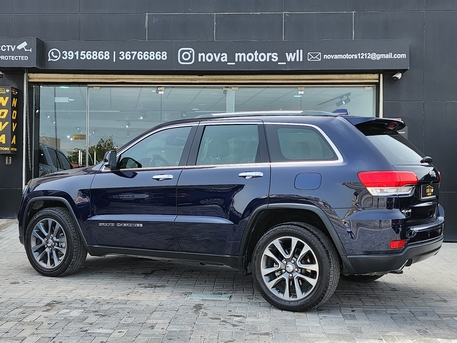 Manama, Vehicles, Cars & Trucks , BHD 7300,  Jeep Grand Cherokee Limited,  2018,  Automatic,  96000 KM,   V6