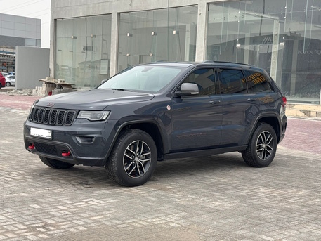 Manama, Vehicles, Cars & Trucks , BHD 5600,  Jeep Grand Cherokee Trailhawk,  2018,  Automatic,  109800 KM,    (Grey)