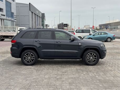 Manama, Vehicles, Cars & Trucks , BHD 5600,  Jeep Grand Cherokee Trailhawk,  2018,  Automatic,  109800 KM,    (Grey)