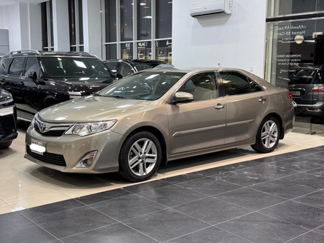 Manama, Vehicles, Cars & Trucks , BHD 3800,  Toyota Camry GLX,  2015,  Automatic,  171750 KM,    (Bronze)