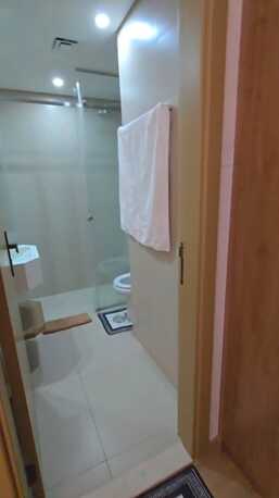 Jumeirah Village Circle, Rooms Available, AED 4500/month,  Furnished,  Executive Living For Professionals/Fully Furnished Master Bedroom