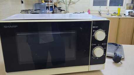 Akrabia, Appliances, SAR 350,  Sharp Microwave Oven & Office Chair 350 Sar (negotiable)