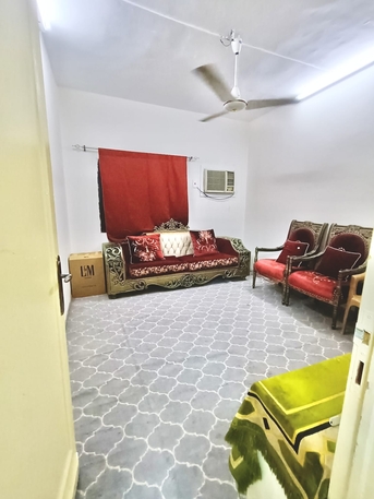 Al Aziziyah, Rooms Available, Sr 1000/month,  ???? Single Room For Bachelors Available &ndash; Clean & Peaceful Environment ????