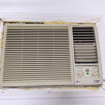 Al Aziziyah, Furniture, SAR 300,  Room For Rent With House Hold Items