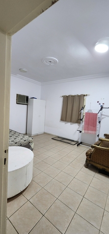 Al Sharafeyah, Apartments/Houses, SAR 2000/month,  2 BR,  2 BHK Flat Available For Decent Bachelors