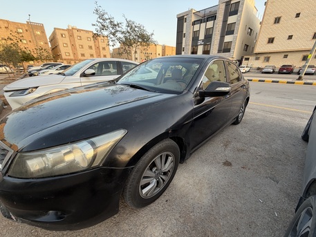 Riyadh, Vehicles, Cars & Trucks , SAR 20000,  Honda Accord,  2009,  Automatic,  350000 KM,    Full Option Buy & Drive Condition
