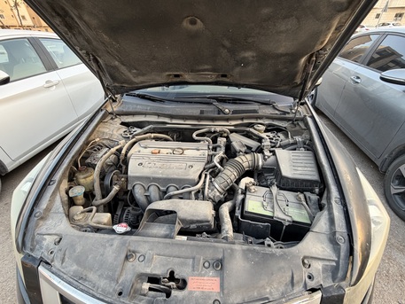 Riyadh, Vehicles, Cars & Trucks , SAR 20000,  Honda Accord,  2009,  Automatic,  350000 KM,    Full Option Buy & Drive Condition
