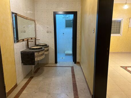 Al Naseem, Apartments/Houses, SAR 60000/year,  5 BR,  FAMILY Villa BIG SIZE 2 FLOOR NICE LOCATED WELL MAINTIN WITH LOAN AND OPEN SPACE