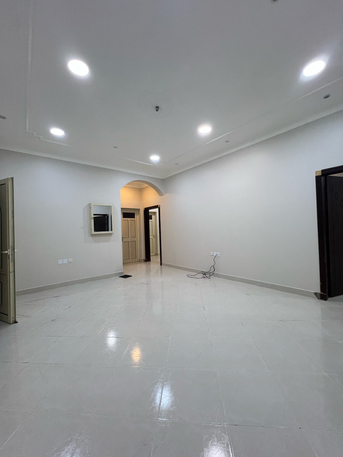 Bani Jamra, Apartments/Houses, BHD 200/year,  3 BR,  For Rent: Spacious Apartment In Bani Jamra, Saar Central Area, Consisting Of 3 Bedrooms, 2
