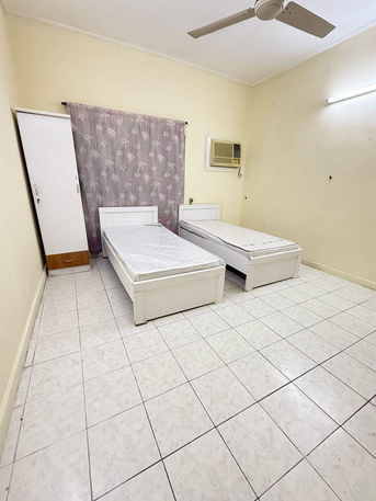 Manama, Air Conditioners, BHD 10,  Furniture , Ac , Refrigerator