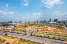 Gurgaon, Real Estate For Sale, 3 BR,  3700 Sq. Feet,  Buy Plot In Gurgaon With Expert Tips.