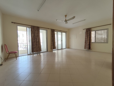 Segaya, Apartments/Houses, BHD 260/year,  2 BR,  Segaya:- Spacious 2Bhk Flat On Rent With Ewa..