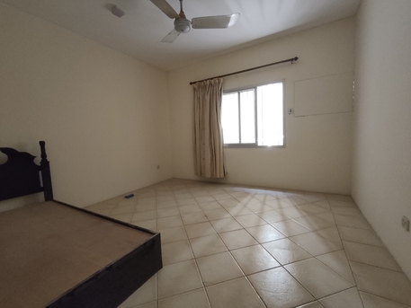 Segaya, Apartments/Houses, BHD 260/year,  2 BR,  Segaya:- Spacious 2Bhk Flat On Rent With Ewa..
