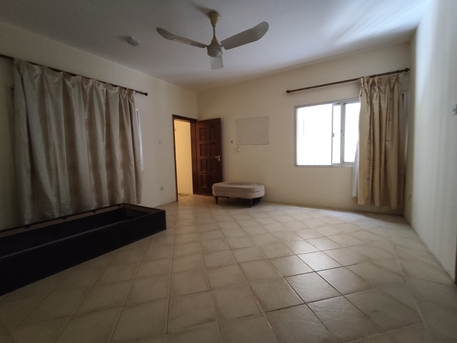 Segaya, Apartments/Houses, BHD 260/year,  2 BR,  Segaya:- Spacious 2Bhk Flat On Rent With Ewa..