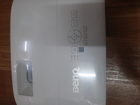 Jubail, Electronics, SAR 1100,  New BenQ MX560 ANSI 4000 PROJETOR+SCREEN