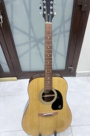 Jidhafs, Musical Instruments, BHD 60,  Acoustic Guitar For Sale