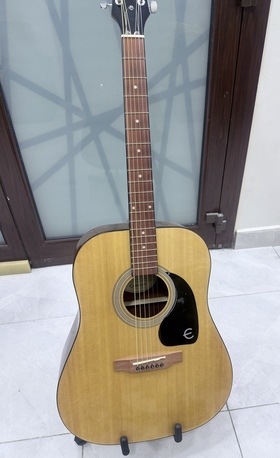 Jidhafs, Musical Instruments, BHD 60,  Acoustic Guitar For Sale