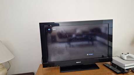 Riyadh, Appliances, SAR 200,  Sony Bravia TV - Working Perfect - Urgent Sale
