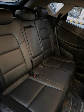 Dammam, Vehicles, Cars & Trucks , SAR 70,  Hyundai Tucson,  2020,  Automatic,  215000 KM,    Diesel For Sale