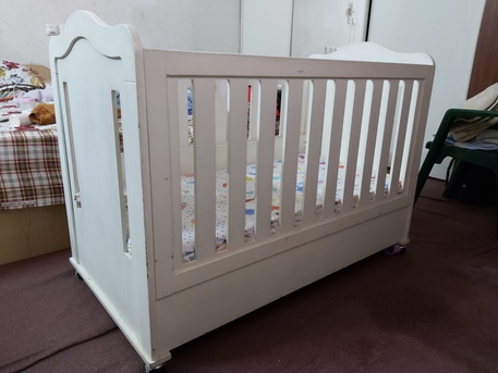 Riyadh, Furniture, SAR 350,  Full Size Baby Cot With 2 X Drawers