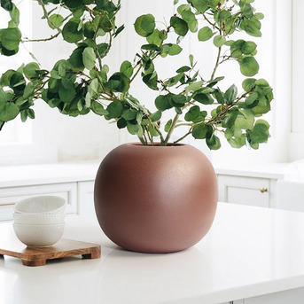 New York, Farm & Garden, USD 160,  Wholesale Aluminum Metal D?cor &ndash; Vases, Bowls, Pedestals & Centerpieces