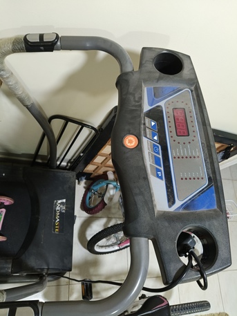 Jubail Industrial City, Furniture, SAR 1,  I Am Selling 7 Seater Sofa Set And House Hold Items