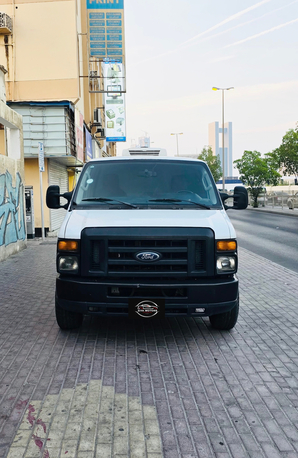 Ras Rumman, Vehicles, Cars & Trucks , BHD 1650,  Ford E-350 Super Duty Van,  2013,  Automatic,  103000 KM,