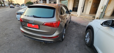 Riyadh, Vehicles, Cars & Trucks , SAR 24000,  Audi Q5 S Line,  2010,  Automatic,  385000 KM,