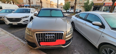 Riyadh, Vehicles, Cars & Trucks , SAR 24000,  Audi Q5 S Line,  2010,  Automatic,  385000 KM,