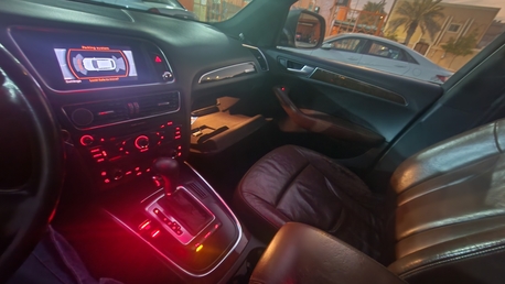 Riyadh, Vehicles, Cars & Trucks , SAR 24000,  Audi Q5 S Line,  2010,  Automatic,  385000 KM,