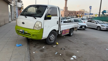 Hara, Vehicles, Cars & Trucks , SAR 28000,  Kia K5,  2009,  Manual,  300000 KM,  Kia K4000G