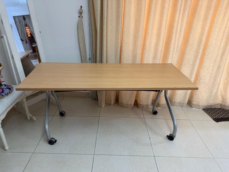 Jubail, Computers, SAR 100,  Computer Table And Voltage Stebilizer