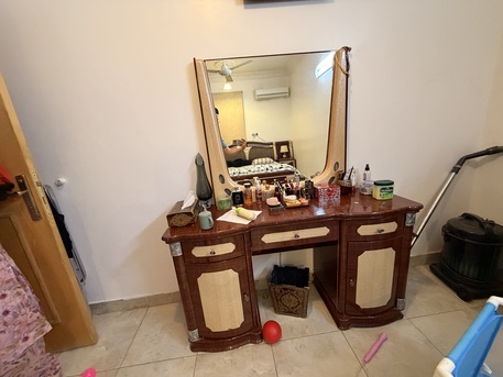 Al Yarmouk, Furniture, SAR 700,  6pc King Size Bedroom Set