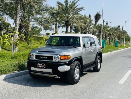 Ras Rumman, Vehicles, Cars & Trucks , BHD 4999,  Toyota FJ Cruiser,  2009,  Automatic,  315000 KM,