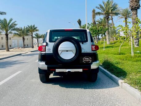 Ras Rumman, Vehicles, Cars & Trucks , BHD 4999,  Toyota FJ Cruiser,  2009,  Automatic,  315000 KM,