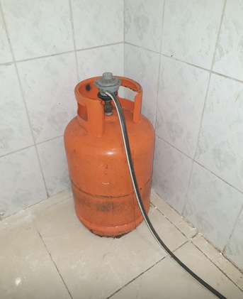 Jeddah, Household Items, SAR 450,  Gas Cylinder Along With Regulator And 4-burner Stove