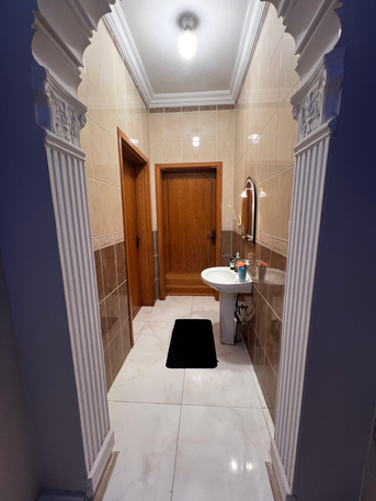Jeddah, Rooms Available, SAR 800/month,  Want To Share A Hall With Small Family