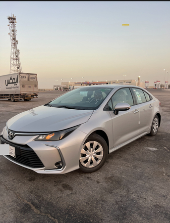 Abqaiq, Vehicles, Cars & Trucks , Toyota COROLLA 2026 1.5 XLI 4X2 1.5 PETROL SEDAN 4Dr CVT,  2026,  Automatic,  3000 KM,  Urgent Sale New Zero Meter Leased In February