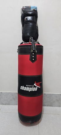 Al Khobar Al Shamalia, Sporting Goods, SAR 200,  For Sale: 200sr Punching Bag And Gloves