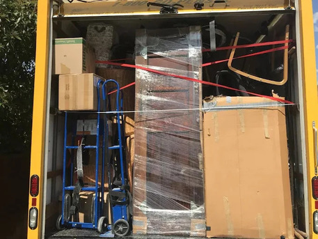 London, Cargo, Mr. Mrs. Moving Service LLC.